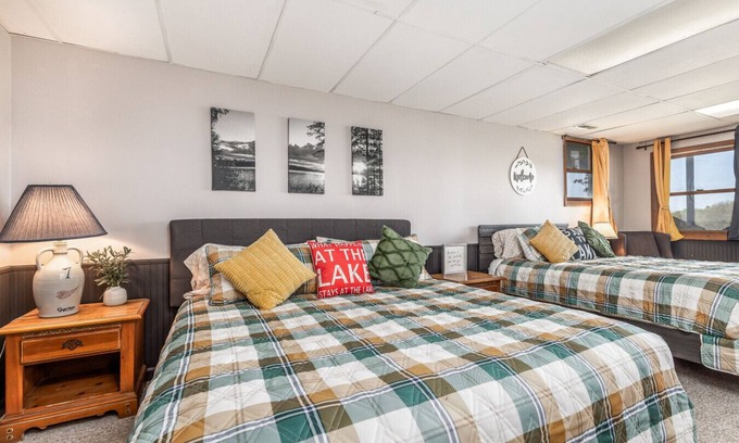Apple River Apartment | Cozy King + Queen Suite | Near Golf, Lake & Marina