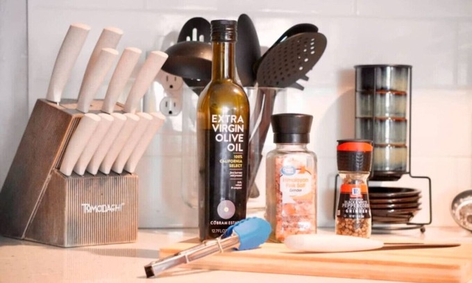 Columbus Apartment | Cozy King Suite, 15 mins to Ft Moore, Fast WiFi