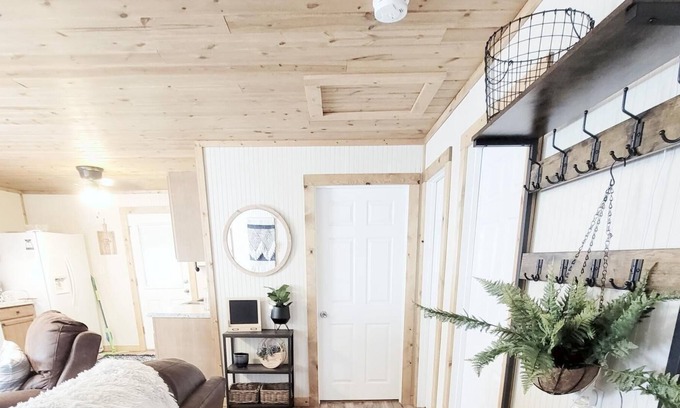 Votaw Cabin | Cozy Lakehouse on Horseshoe Lake