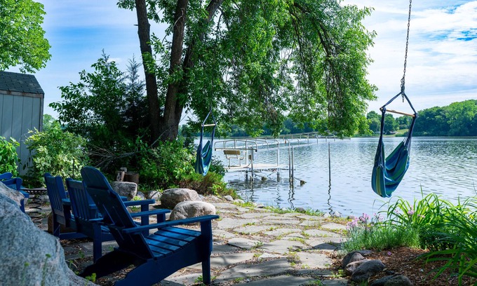Maple Lake Cabin | Cozy Lakeside Cabin w/Fireplace & Great Views