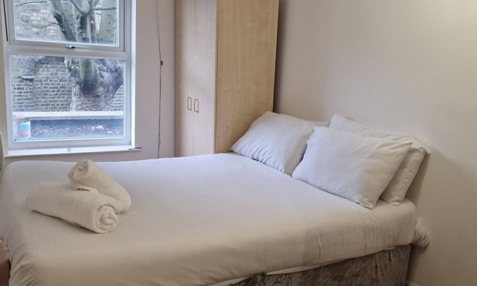 Camberwell Apartment | Cozy Living Studio at Camberwell, Zone 2