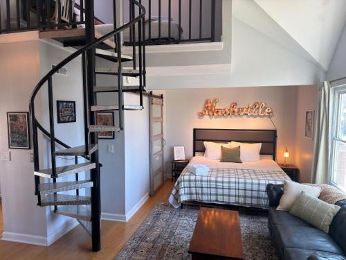 Rutledge Hill Apartment | Cozy Loft - Walk to Broadway - Free Gated Parking