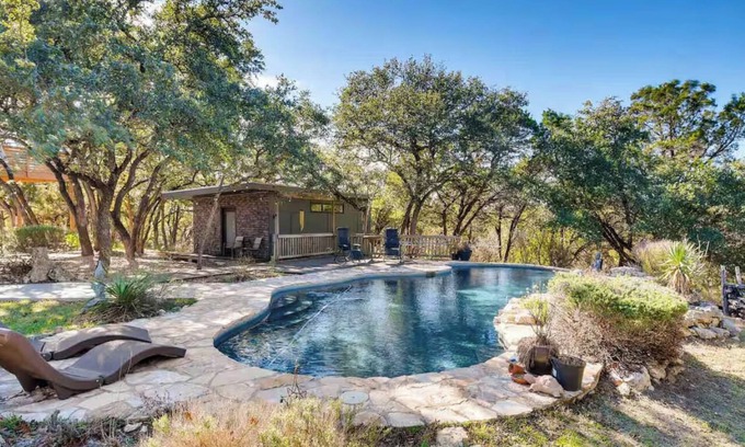 Austin Cabin | Cozy Modern Cabin wt Pool, Hot Tub, Fire pit and Goats, Alpacas, Chickens & Emus