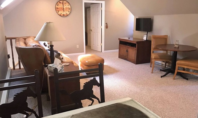 Osceola Apartment | Cozy Mother-in-Law Apartment