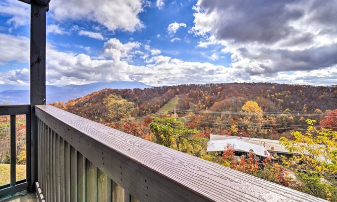 Chalet Village Condo | Cozy Mountain High Condo