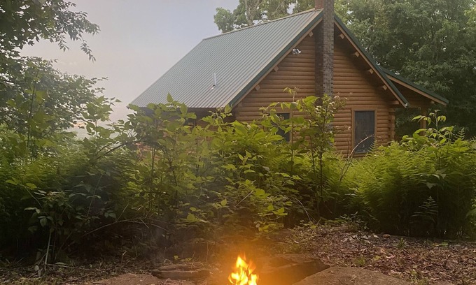 Cairnbrook Cabin | Cozy Mountaintop Retreat