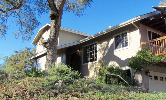 Mariposa House | COZY OAKS ~ A Perfect Family Retreat