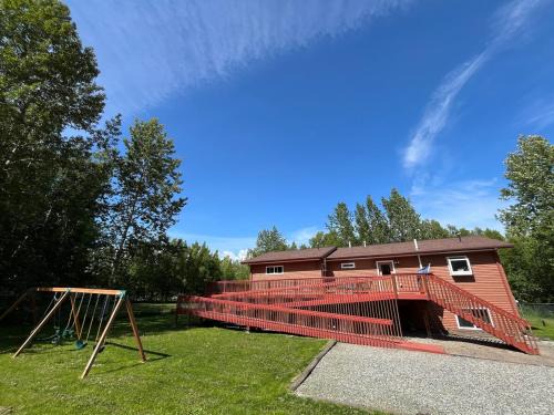 Palmer House | Cozy Palmer Retreat with Steam Sauna and Playground