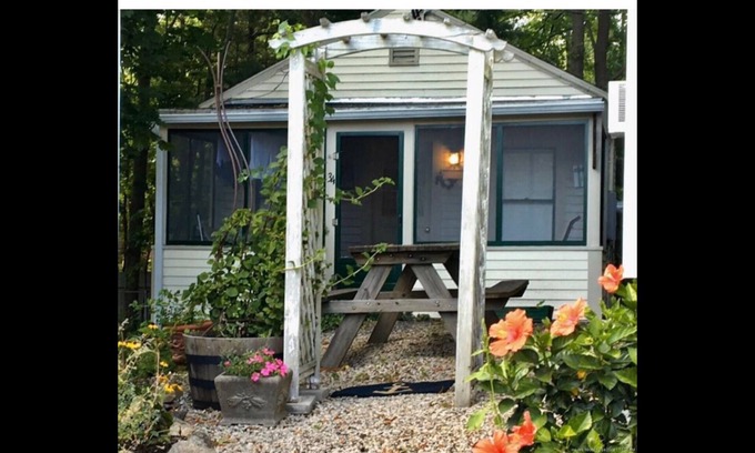 Ogunquit Apartment | Cozy, perfect location, dog friendlynUpdated calendar with more availability!