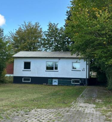 Hadsten Apartment | Cozy & Private House