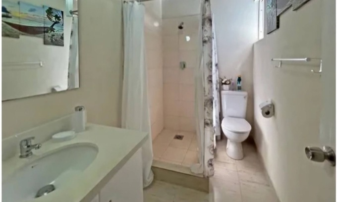 Durants Apartment | Cozy Private Room with Local Charm – St. James, Barbados
