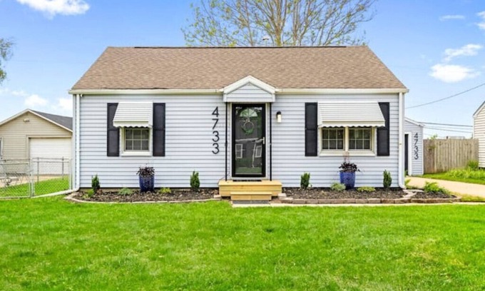 Peoria House | Cozy Quartersn