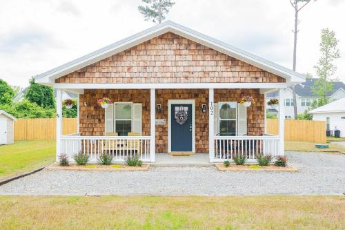 Hightsville House | Cozy & Quiet Cottage Near Historic Downtown & ILM