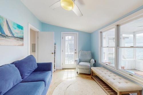 Town of Ledyard House | Cozy & Quiet Lakeside Retreat