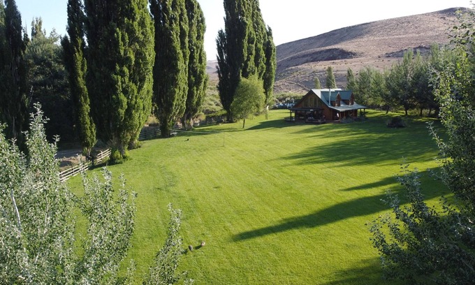 Humboldt County Apartment | Cozy Ranch Apartment, perfect for hunting season, or a fun weekend getaway.