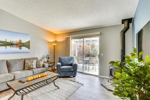 Redding House | Cozy Redding Retreat about 3 Mi to Downtown