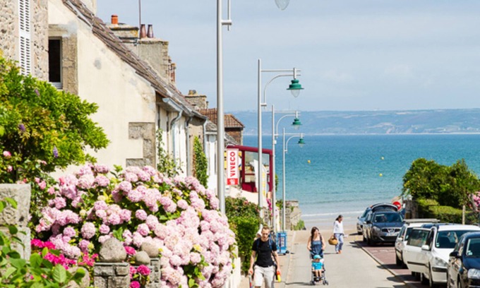 Siouville-Hague Cottage | Cozy rental with Wifi and parking near the beach