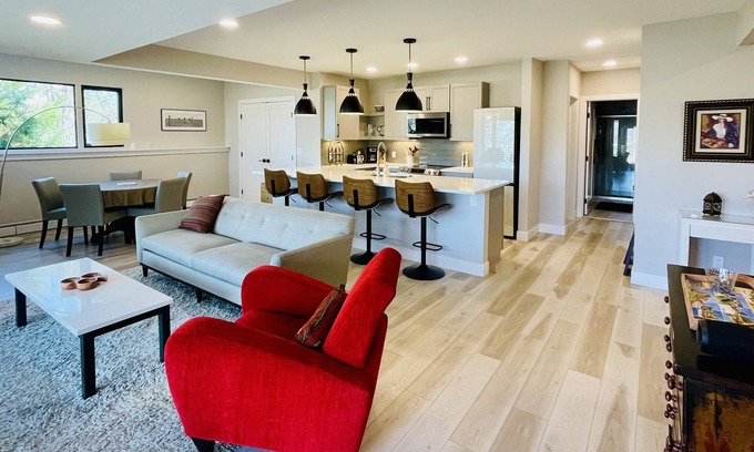 Alta Vista Area Apartment | Cozy retreat close to Old Town Arvada and Ralston Creek. Pet friendly.