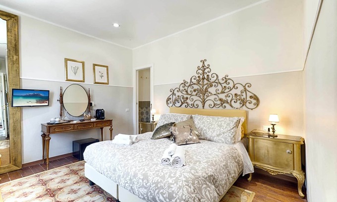 Olbia City Centre Apartment | Cozy rooms to rent in Olbia City Center