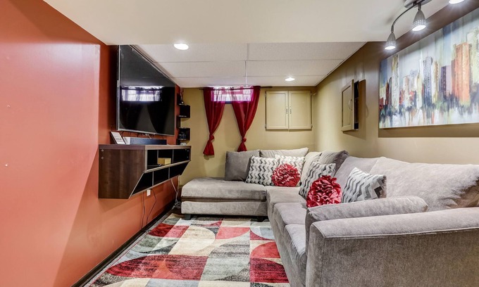 Milwaukee House | Cozy Single Family Homen