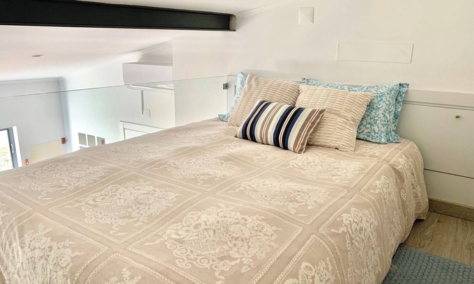 Estoril Apartment | Cozy studio with terrace in Cascais