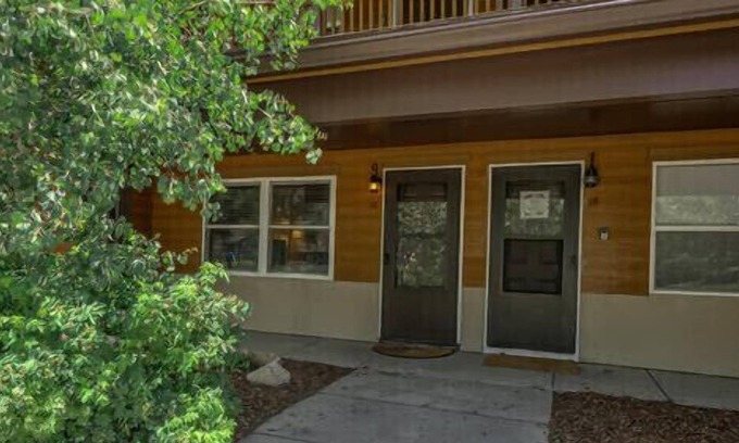 Summit Cove Condo | Cozy Sweet Ski Cute Condo Near Keystone & Breck