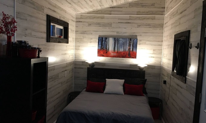 Price Apartment | Cozy Tiny Home in Spring Glen – Perfect for Work Stays!