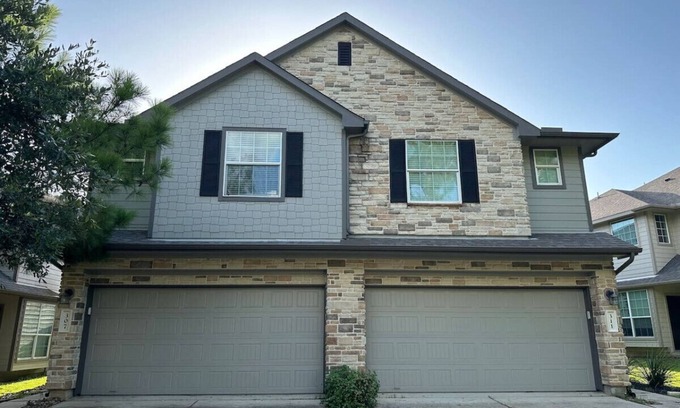 Sterling Ridge House | Cozy townhome in The Woodlands