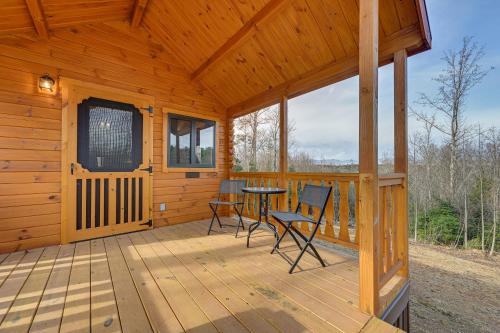 Traphill House | Cozy Traphill Cabin Rental with Deck and Porch!