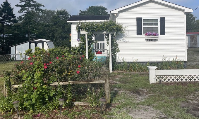 Shallotte House | Cozy two bedroom in Shallotte N.C.