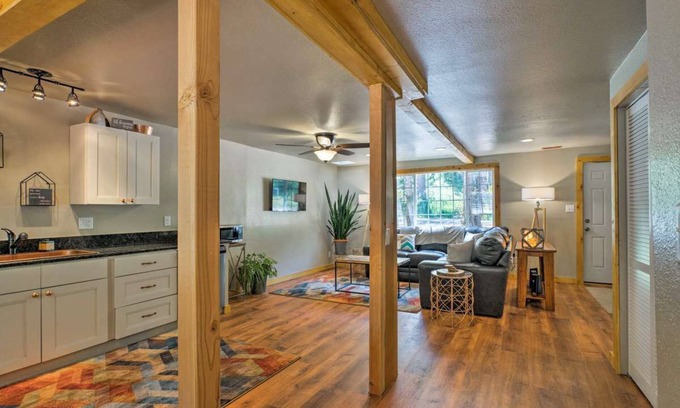 Cascade-Chipita Park House | Cozy up at this highly rated, charming mountain cabin in Chipita Park.