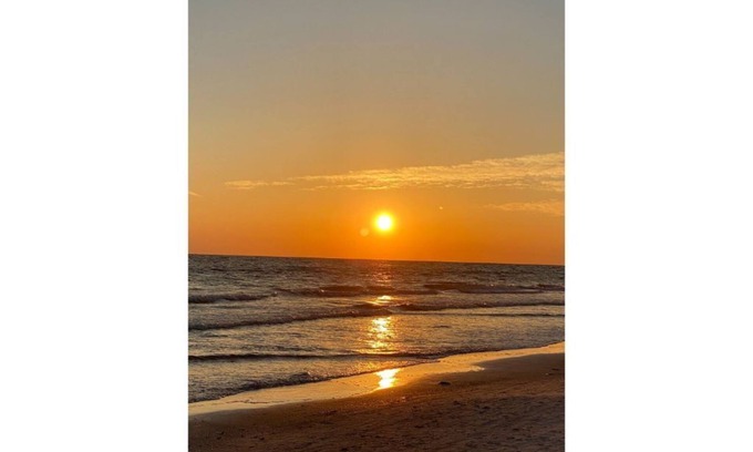 North Redington Beach House | Cozy updated 1 bed 1 bath Condo across street from beach 1st fl pets welcome