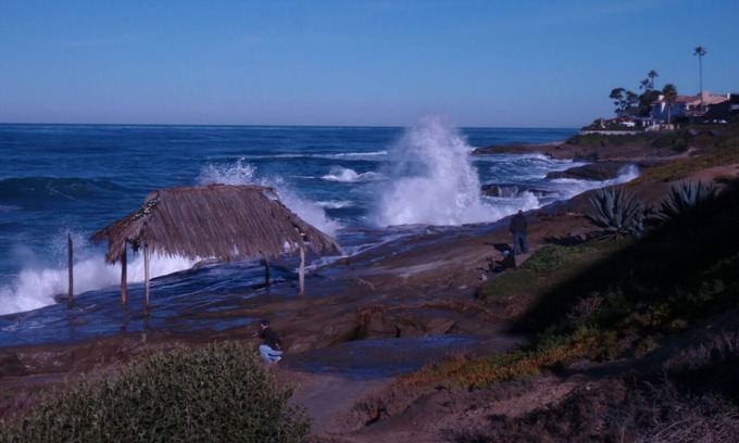 Beach Barber Tract Condo | Cozy Wind and Sea Condo