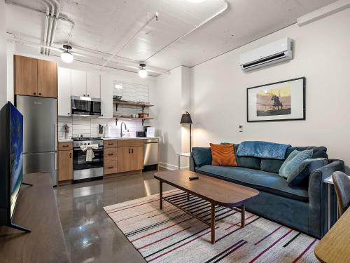 Warehouse District Apartment | CozySuites NLG - Modern 1BR condo #24