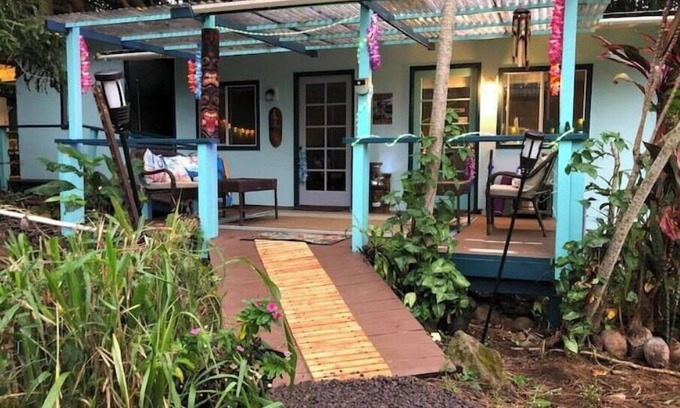 Kealakekua House | CozyTiki cottage w/2 private rooms, priv attached kit/bath TA-154-746-2656-01