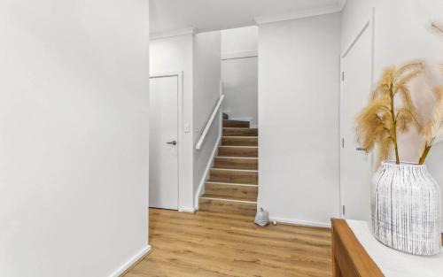 McCracken House | Cracken Views - With Space and Views