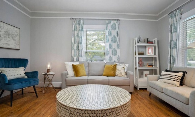 Sans Souci House | Craftsman @ Cherrydale- Walk to Swamp Rabbit GVL