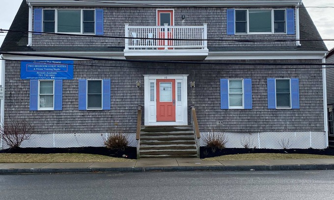 Humarock Apartment | Creating the Space Guest Suite One