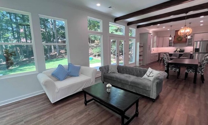 Acworth House | Creek and Garden New Homen