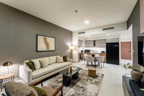 Madinat Zayed Apartment | Creek palace residence by Hogar