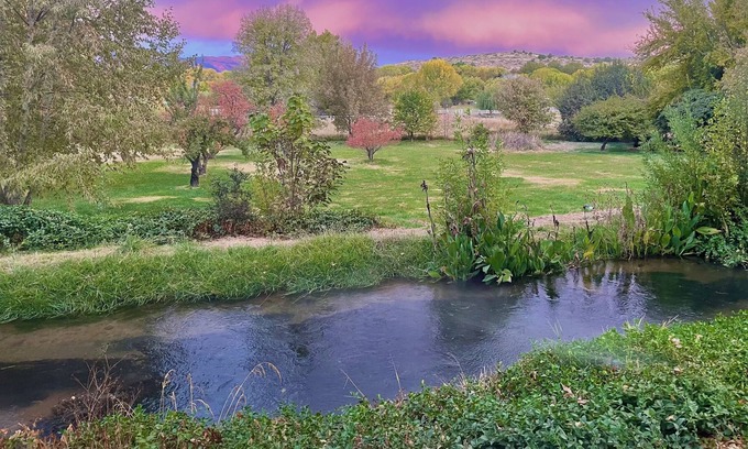 Cornville Cottage | Creekside Farm Cottage Minutes from Sedona!