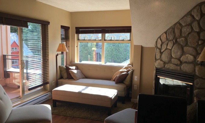 Whistler Creekside Condo | Creekside Village Comforts REGISTRATION # H458609037