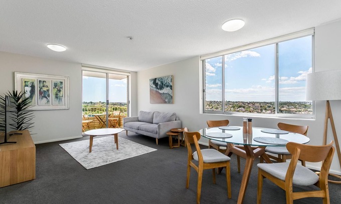 Neutral Bay Apartment | Cremorne- CRE31 Hampden Avenue - Spacious 1BR with Harbour Views Balcony Near Cremorne Neutral Bay