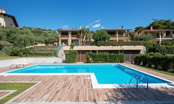 Soiano del Lago Apartment | Crocus 1 con piscina by Wonderful Italy