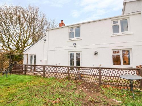 Ammanford House | Crooked Hill Cottage