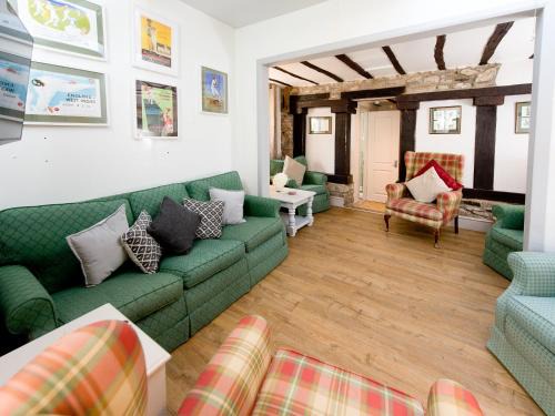 Woolhope House | Crown Inn