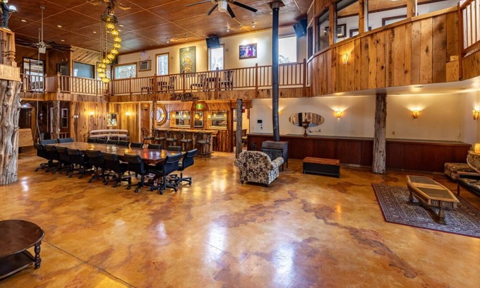 Stanardsville House | Crows Nest at White Lotus Eco Spa Retreat