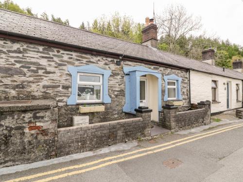 Bethesda House | Crud yr Awel