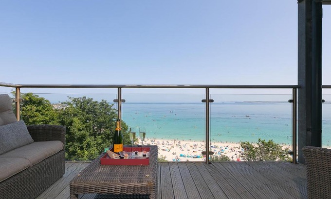 St Ives Apartment | Crystal Bay