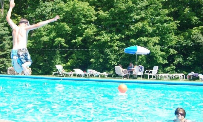 Round Top Hotel | Crystal Brook Resort & Mountain Brauhaus